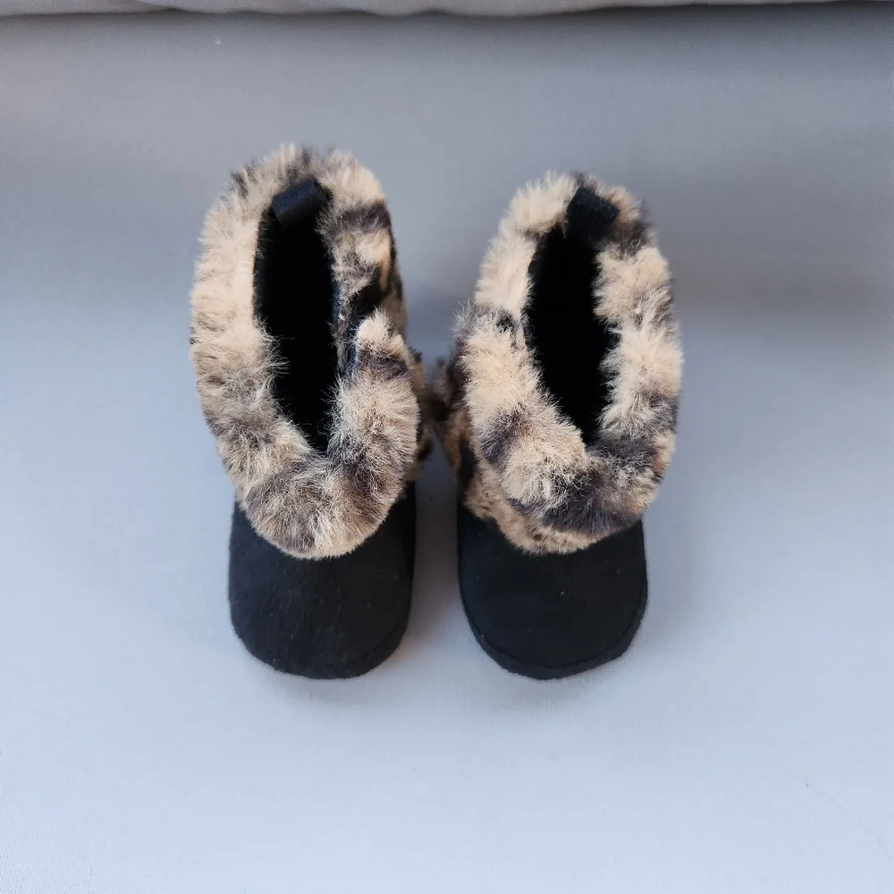 Rising star black leopard boots